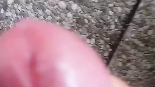 Ich wichse auf dem balkon bis Ende