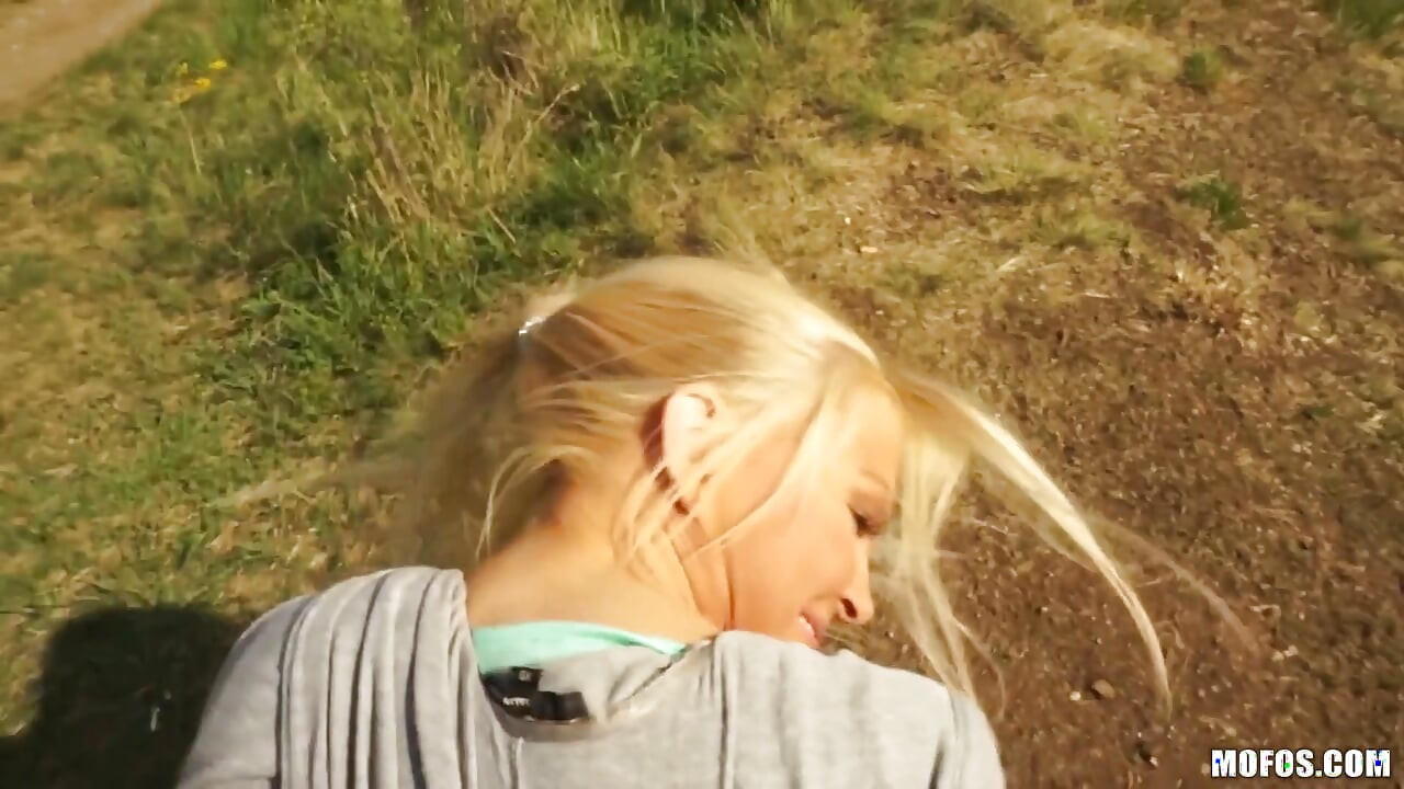 Public Pickups - Amateur Euro Jenna Lovely Loves Public Anal