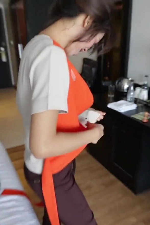 Asiansexdiary Soaking Wet Asian Snatch Stuffed with Foreign Cock