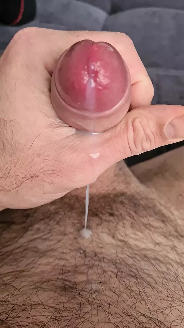 Desperatly in need of help to wank me off