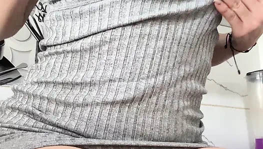 Guys, My Wet Vagina Needs a Good Blowjob Hehehe