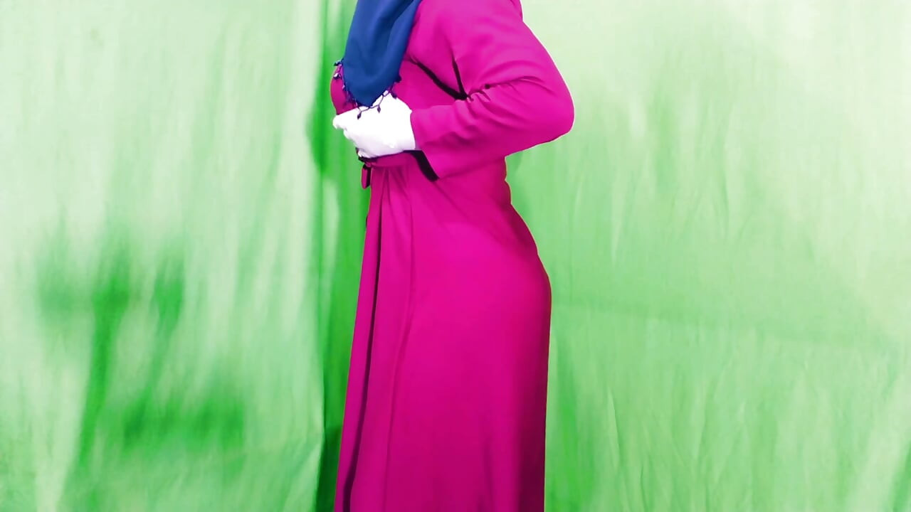 Pakistani very beautiful hijabi muslim married woman