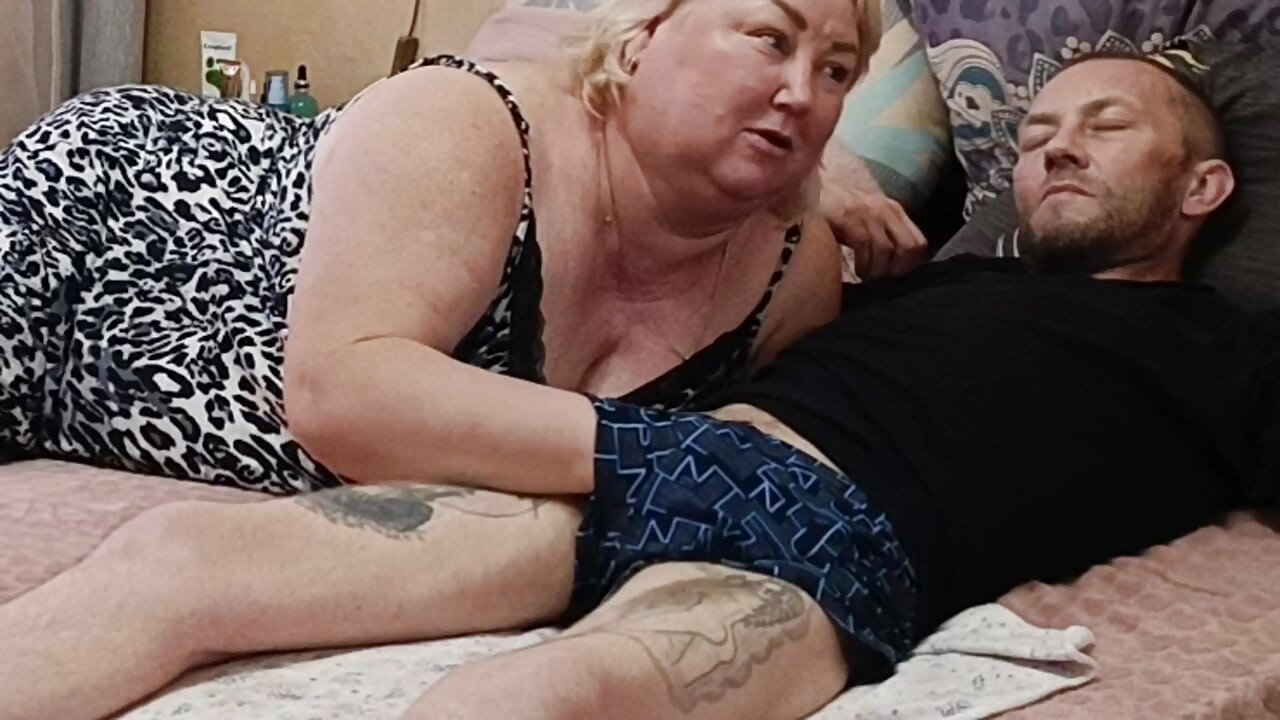 cumming from girlfriend's blowjob
