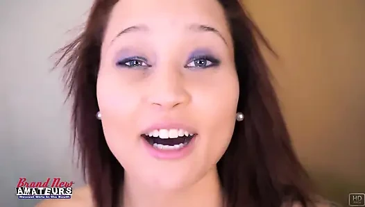 Carlee ve Kennedy minyon dövmeli esmer ikili ıslak göte susamış döl!