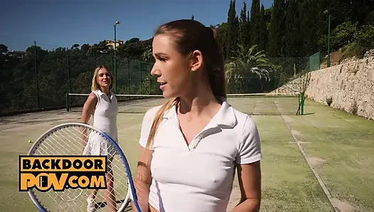 Alexis Crystal и Angelika Greys делят член после тенниса