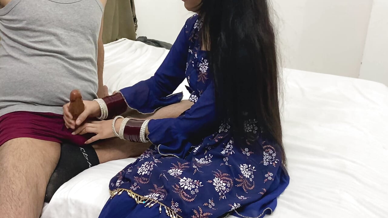 Widząc gruby czarny kutas ojczyma, Dziewica Dziewczyna Got Shook i powiedział do ojczyma, proszę zostawić mój, hindi HD XXX Full Movi