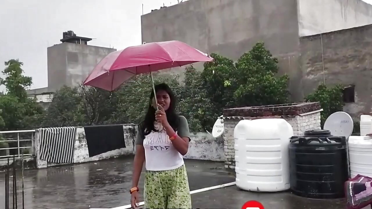 Cogí a la hermanastra de mi amigo mientras él está en la habitación de al lado