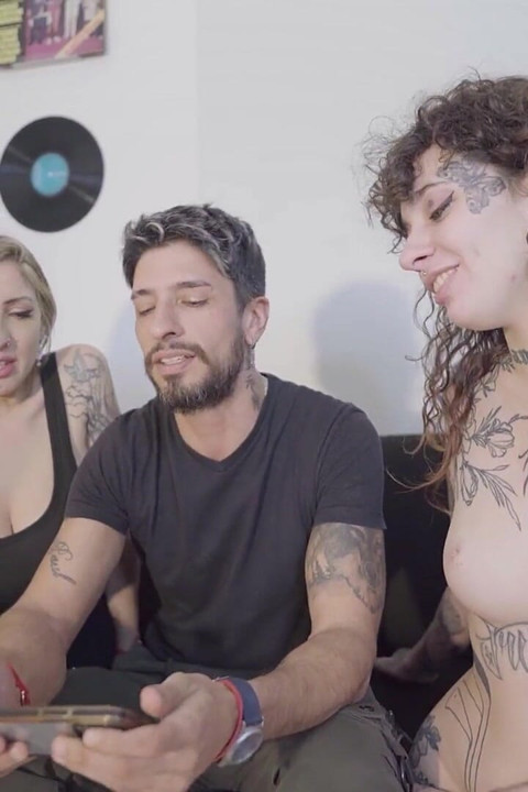 Massage Therapy Ends up with Lesbian Passionate Sex!