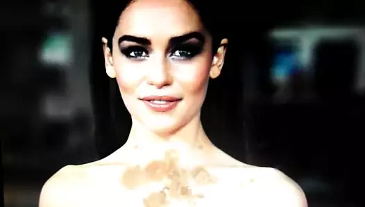 Emilia Clarke boşalıyor