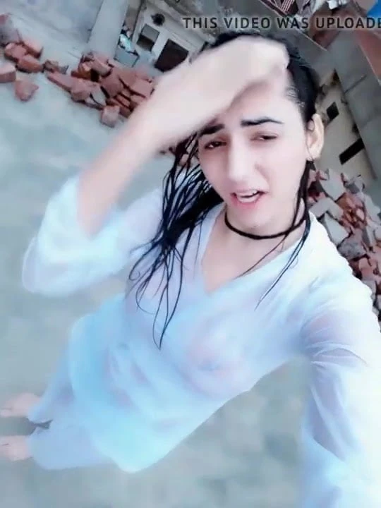 Pak mujra girl