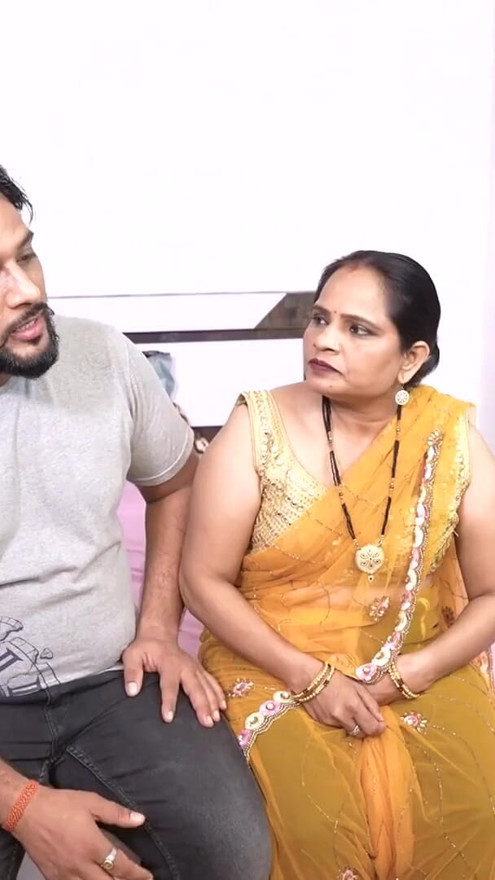 Desi Indian bhabhi hardcore sex with husband clear hinfi audio | Clip 1