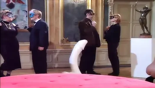 Eş değiştirme kulübünde grup seks.