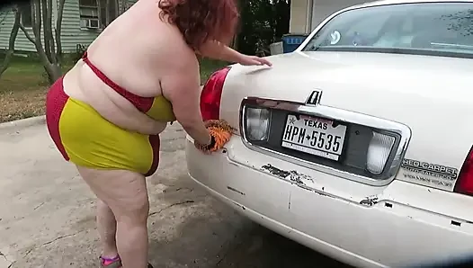 BBW car wash more flashing nurse VICKI BBW big as wet bikini