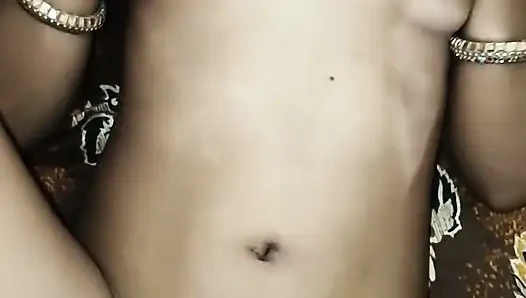 Bugün üvey kız kardeşimi ilk kez siktim