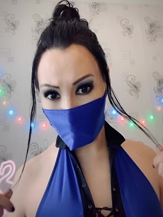 Kitana Cosplay