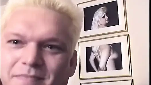 Sarışın orta yaşlı seksi kadın kalın büyük zenci yarağını kıllı amcığının derinliklerine alıyor