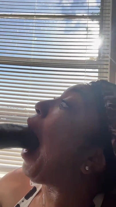 เงี่ยนมากมาเย็ดคอเลอะเทอะของฉันเพื่อดูแบบเต็มหน้าจอ