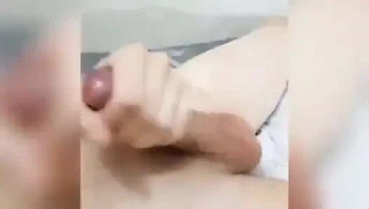 Teman sekelasku dientot sama kontol besar pria kulit hitam sebagai bayarannya!