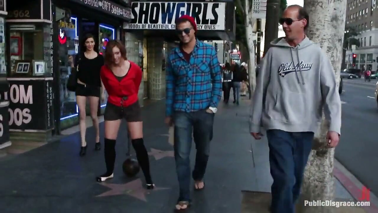 隔壁女孩在公共场合被震惊和束缚, 屁股性交, 羞辱