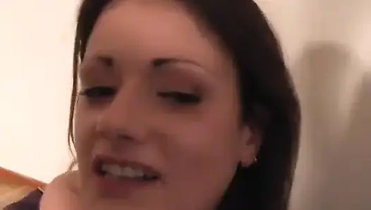 Allura Blonde ile İngiliz ırklararası grup seks