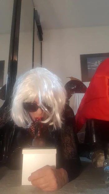 Memorable moment from "Marzia slut fucks and sucks dildo"