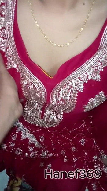 Moment uimitor de la "Am futut tare o fată sexy și incitantă din Dhaka. Partea 01"