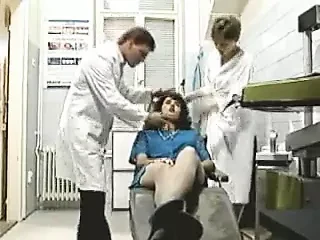 Simona Valli in Dentist.