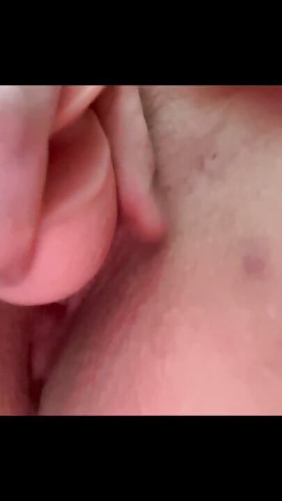 Watch me shower, finger my pussy, dildo and squirt