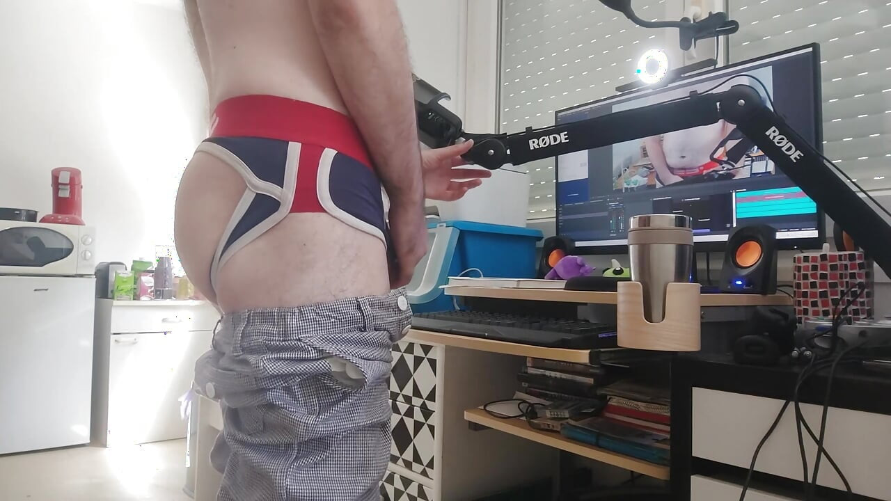 I'm back to make you cum again