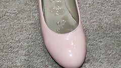 muncrat di pink balerina sepatu