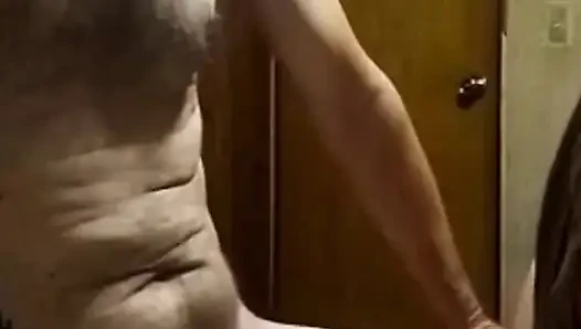 Istri manis lagi asik nyepong kontol sampai dicrot di dalam