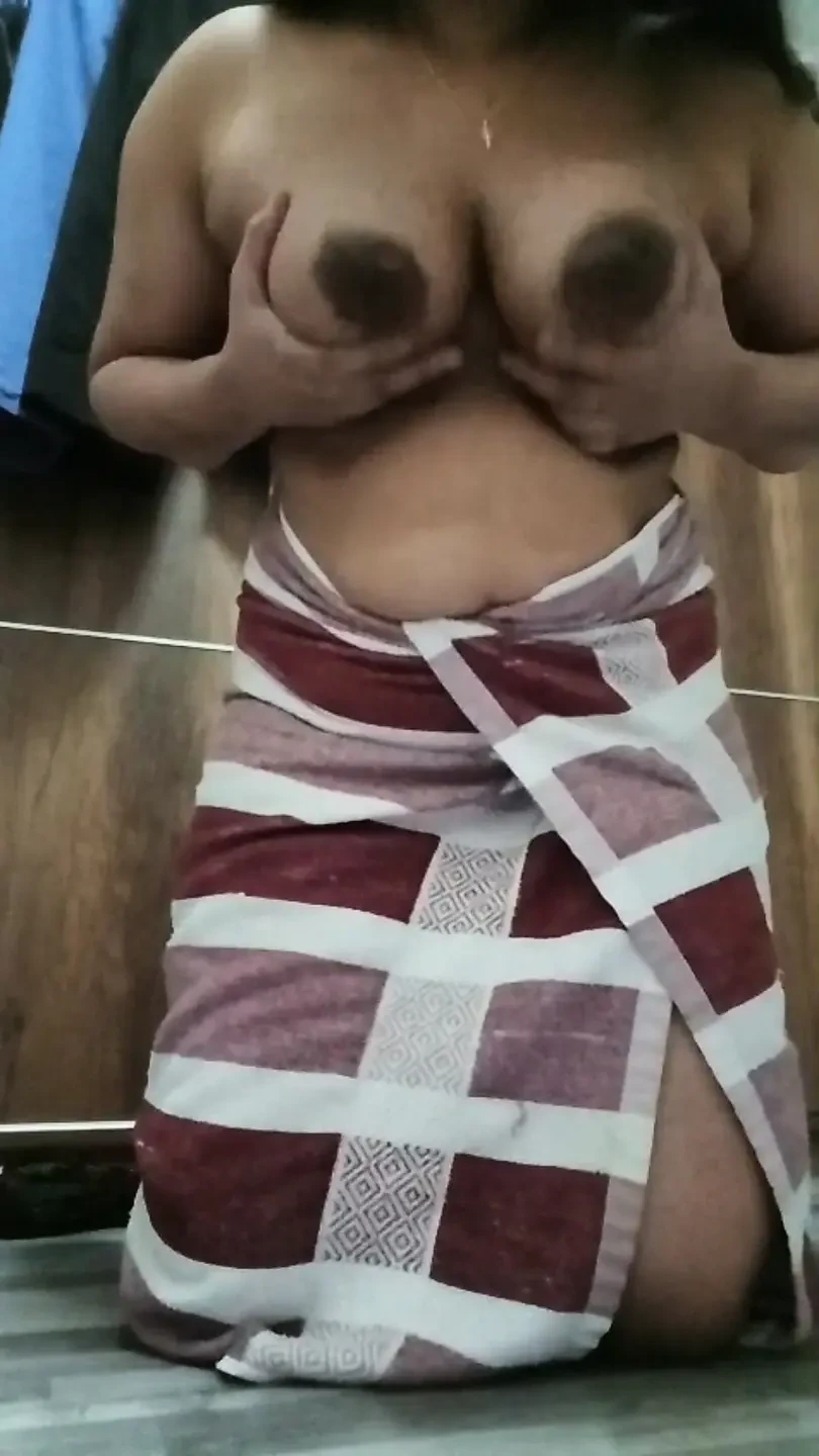 Boobs Dance