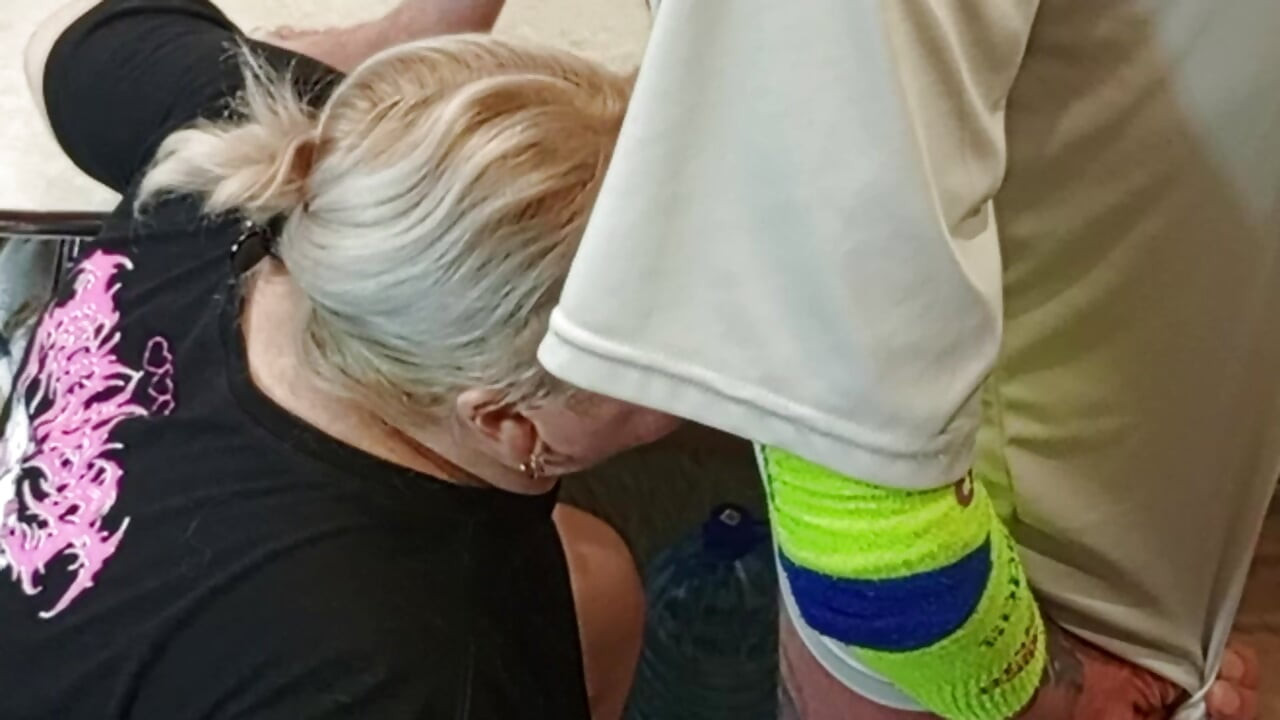 Fucking my stepmom in the mouth in the kitchen and cumming