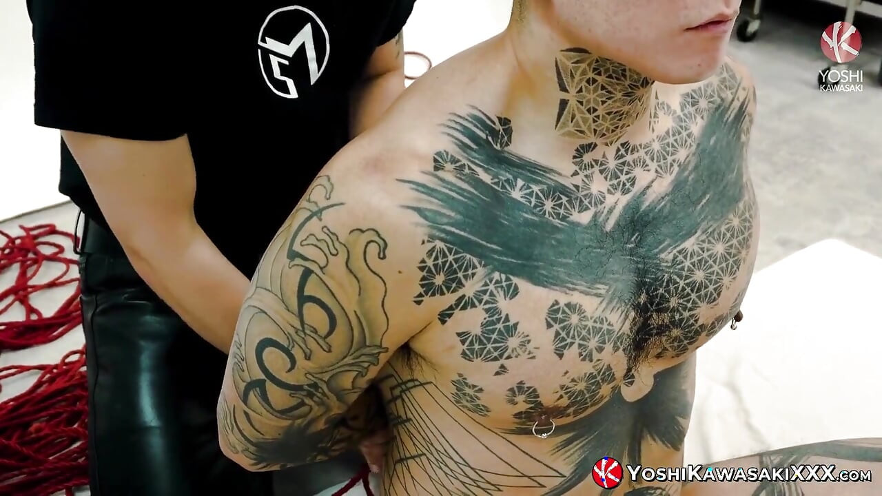Yoshikawasakixxx - Amarrado Yoshi Kawasaki goza em sessão extrema de Shibari