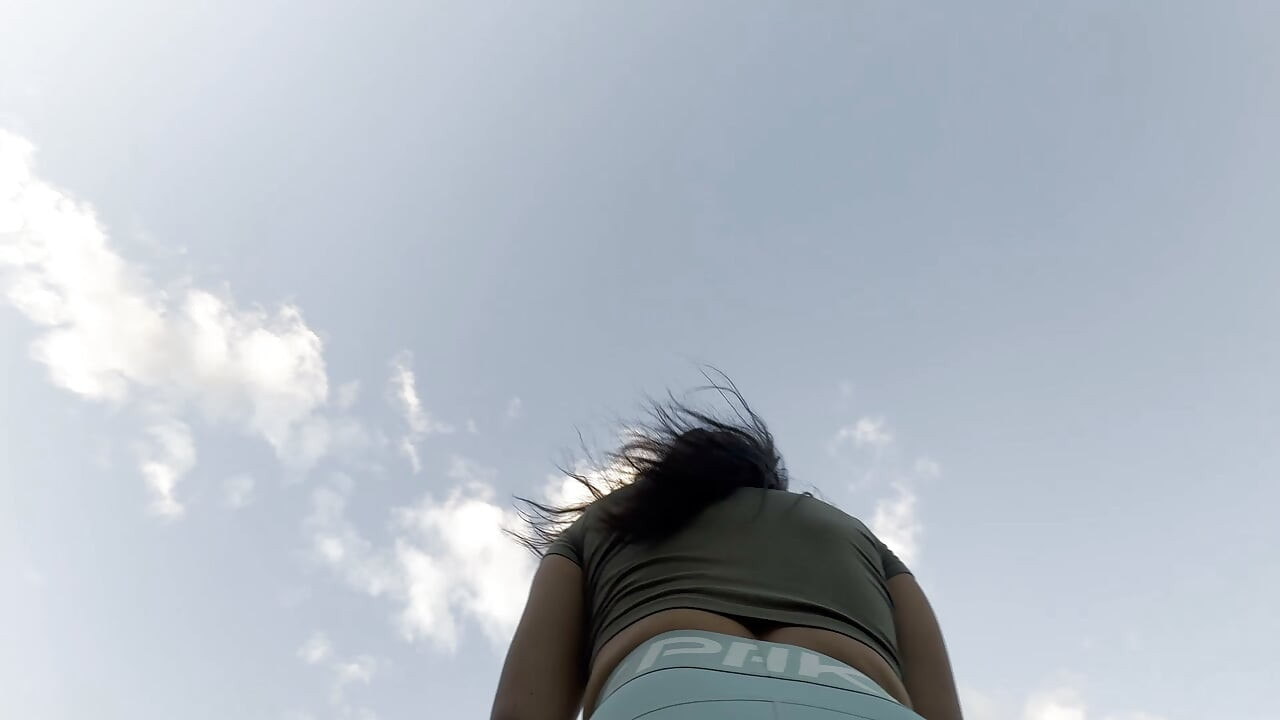 Nike Pro Girl Outdoors