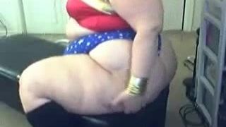 Juicy wonder woman