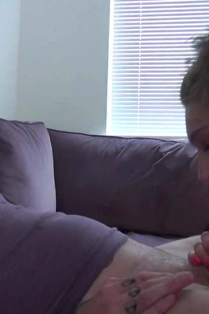 Hairy chick Ava Austen smashed and sprayed from Luke Hotrod
