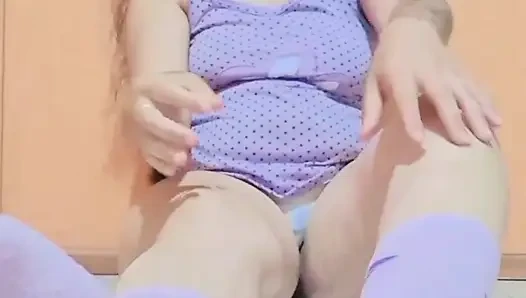 Sock & feet fetish joi pov oleh noemileon
