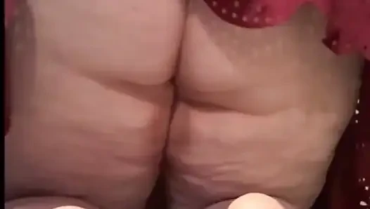 Gassy Knees & Feet Tease: a Bubbly Fart Compilation: Bella Blast