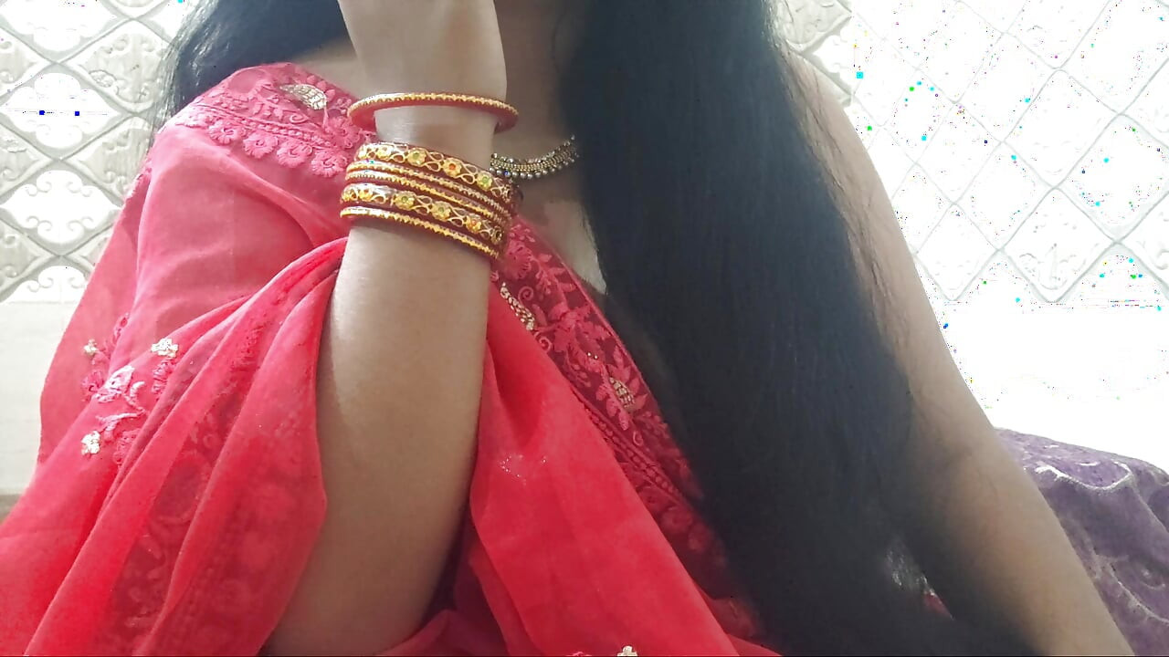Kakak ipar india nggak pernah main peran lagi asik fingering memeknya sambil ngomong jorok