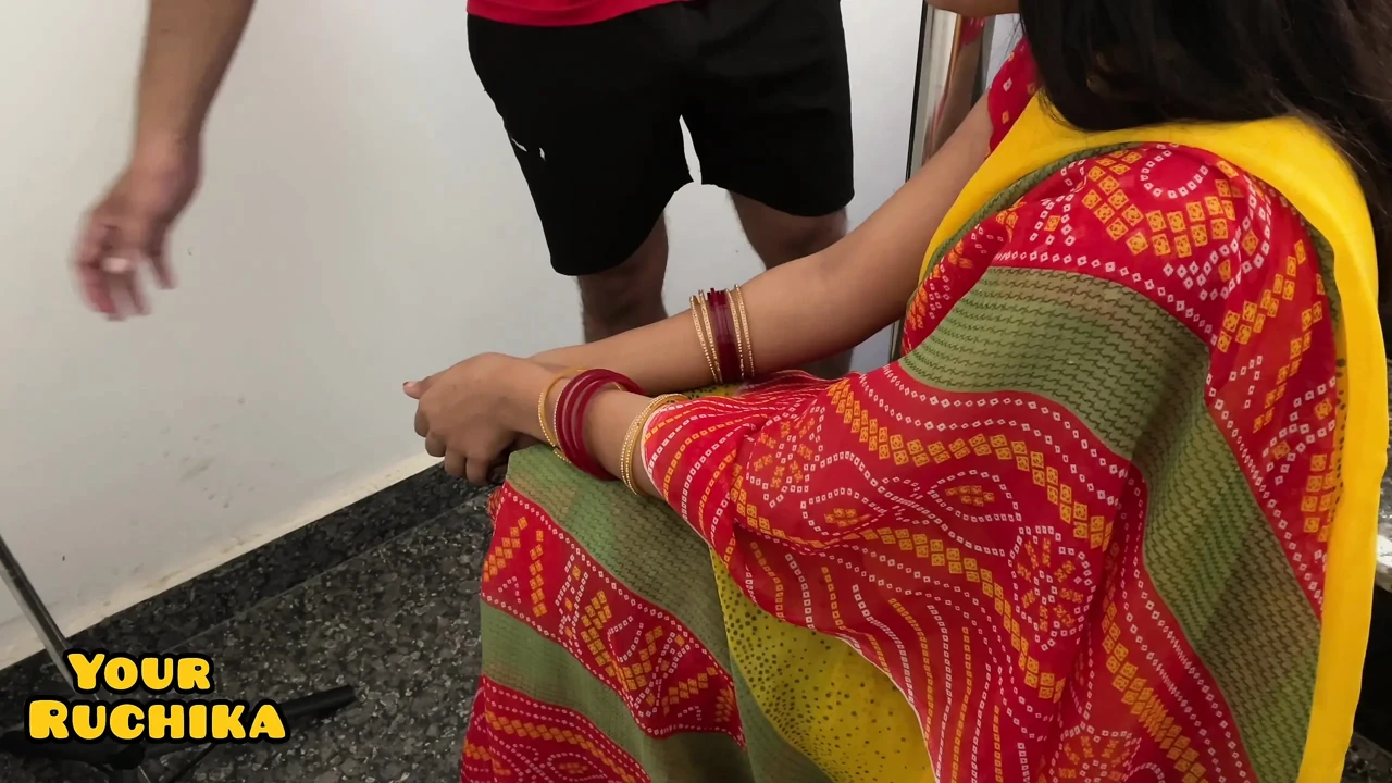 Devar Ne Bhabhi Ke Muh Par Apna Jhaad kar Bhabhi Ki Pyasi Bhujaai...