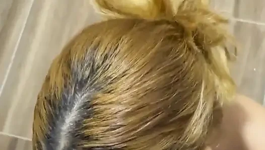 Sucking It Delicious in the Bath