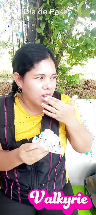 My Girlfriend Wants to Suck and Finish with a Cum Facial on Her Beautiful Angel Face