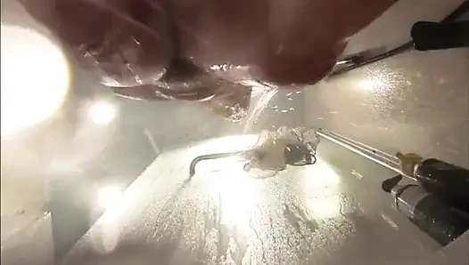 Webcam unter dem bad im stiefschwestern. Feuchte muschi nach dem sex mit freund