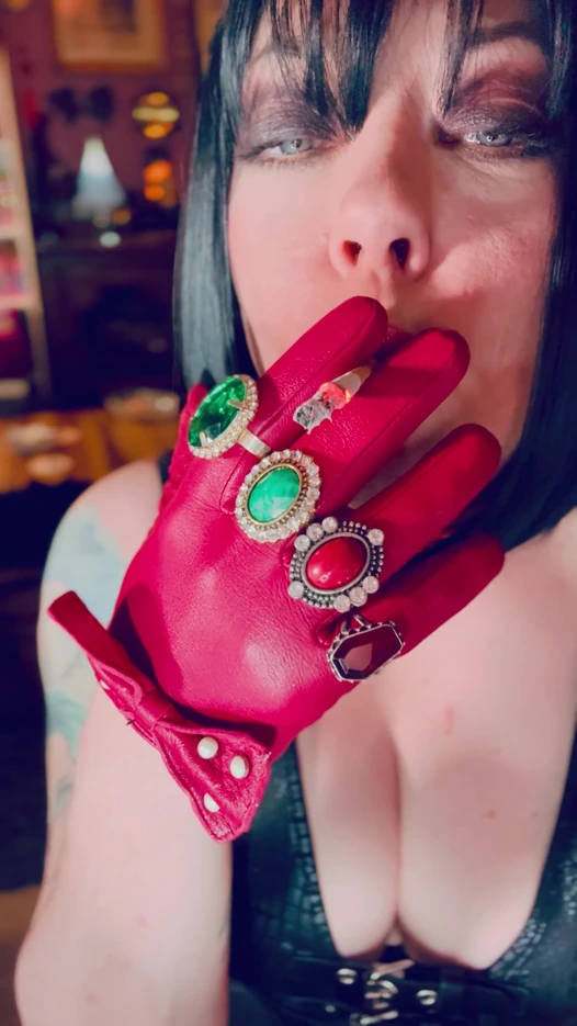 Red Leather Gloves & Rings! Smoking Tart Tina Snua Smokes A Cigarette & Shows Off Her Gloves - Smoker