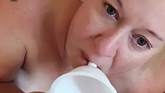 LISA BELLA SWALLOWS PISS WITH FUNNEL