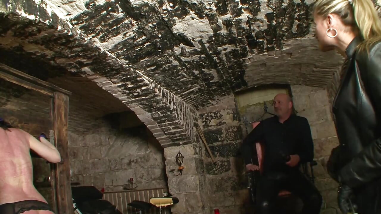 German devot bdsm girl - Slap her ass hard