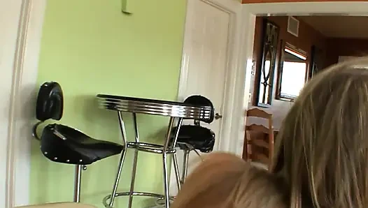 69 Lezbiyen İştaçlık Açıcı Yemek