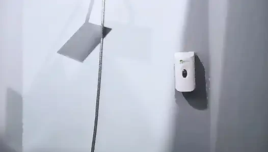 Diminta Pacar Mandi Abis Gym Di Kamar Mandi Umum - Minokiiko