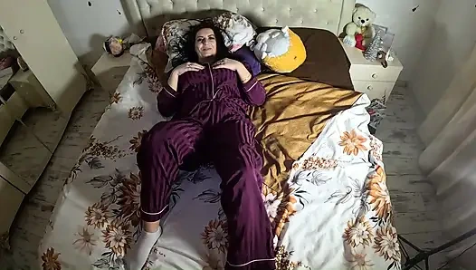 Тугая верблюжья лапка, большие сиськи и мокрый минет - глубокая глотка, трах в рот, инструкция по дрочке с окончанием